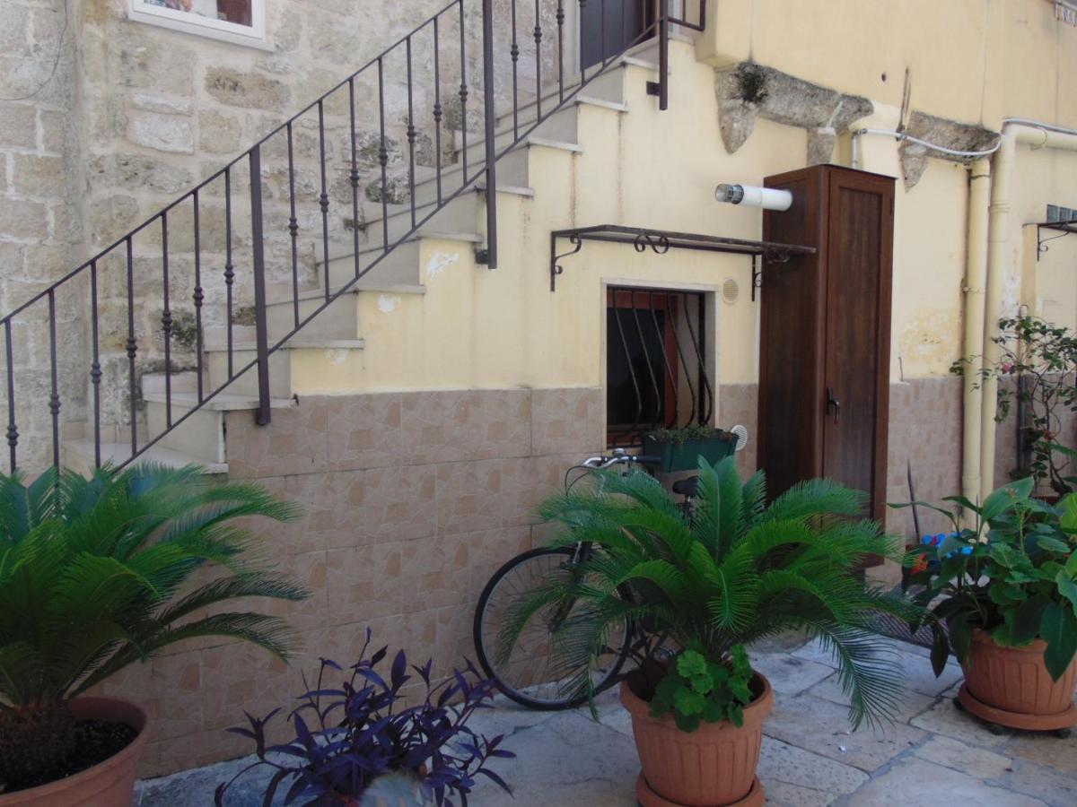 Dimora Petra -Suites- Bari Eksteriør billede